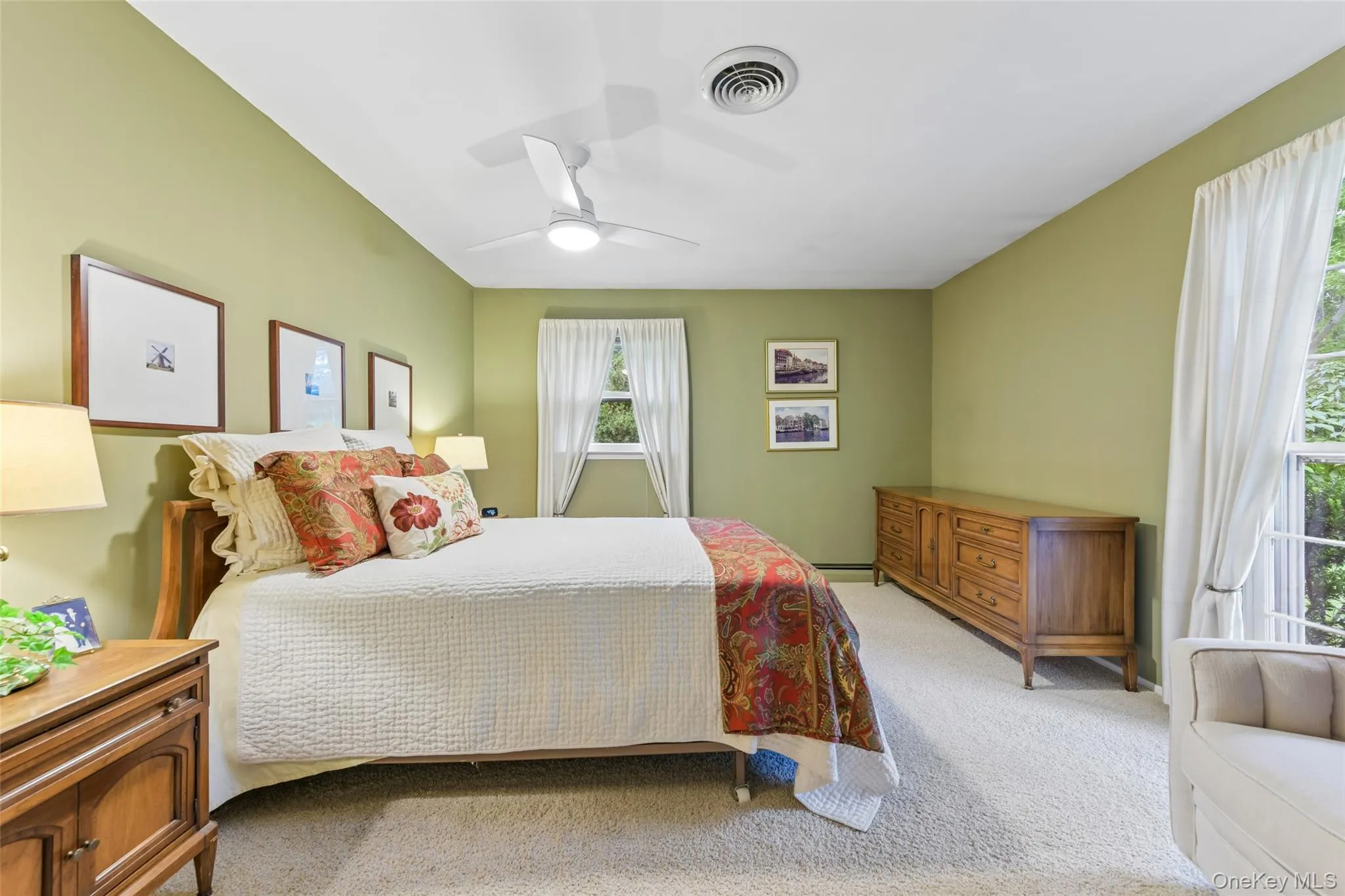 14 Mont Avenue, Huntington, NY, 4 Bedrooms Bedrooms, 9 Rooms Rooms,2 BathroomsBathrooms,Residential,For Rent,Mont,0,1028241 14 Mont Avenue, Huntington, NY, 4 Bedrooms Bedrooms, 9 Rooms Rooms,2 BathroomsBathrooms,Residential,For Rent,Mont,0,1028241