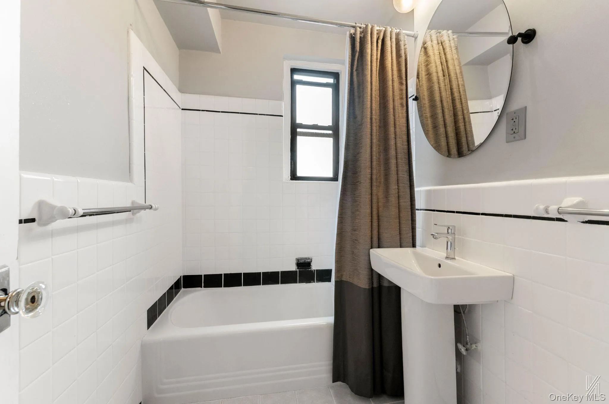 25-40 31st Avenue, New York, NY, 2 Bedrooms Bedrooms, 6 Rooms Rooms,2 BathroomsBathrooms,Residential,For Rent,31st,0,1028252 25-40 31st Avenue, New York, NY, 2 Bedrooms Bedrooms, 6 Rooms Rooms,2 BathroomsBathrooms,Residential,For Rent,31st,0,1028252