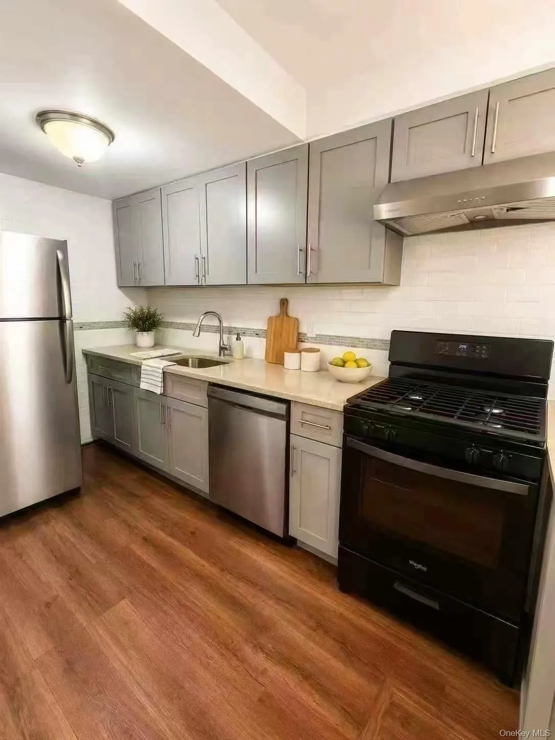 14468 38th Avenue, New York, NY, 2 Bedrooms Bedrooms, 3 Rooms Rooms,1 BathroomBathrooms,Residential,For Rent,38th,0,1028258 14468 38th Avenue, New York, NY, 2 Bedrooms Bedrooms, 3 Rooms Rooms,1 BathroomBathrooms,Residential,For Rent,38th,0,1028258