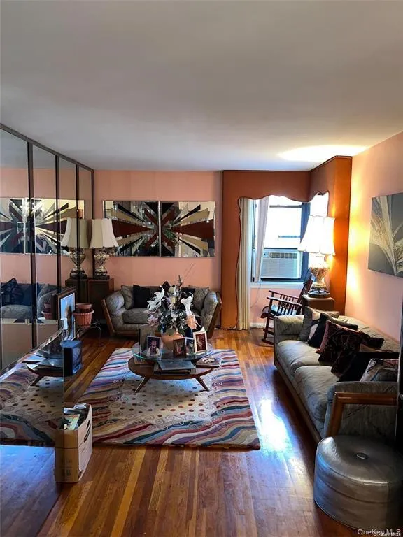 32-40 89th Street, New York, NY, 2 Bedrooms Bedrooms, 4 Rooms Rooms,1 BathroomBathrooms,Residential,For Rent,89th Street,0,1028259 32-40 89th Street, New York, NY, 2 Bedrooms Bedrooms, 4 Rooms Rooms,1 BathroomBathrooms,Residential,For Rent,89th Street,0,1028259