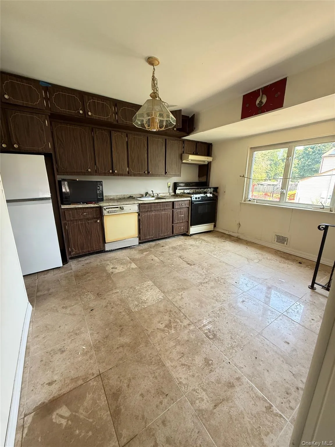 411 Mayflower Avenue, Islip, NY, 5 Bedrooms Bedrooms, 9 Rooms Rooms,3 BathroomsBathrooms,Residential,For Rent,Mayflower,0,1028270 411 Mayflower Avenue, Islip, NY, 5 Bedrooms Bedrooms, 9 Rooms Rooms,3 BathroomsBathrooms,Residential,For Rent,Mayflower,0,1028270