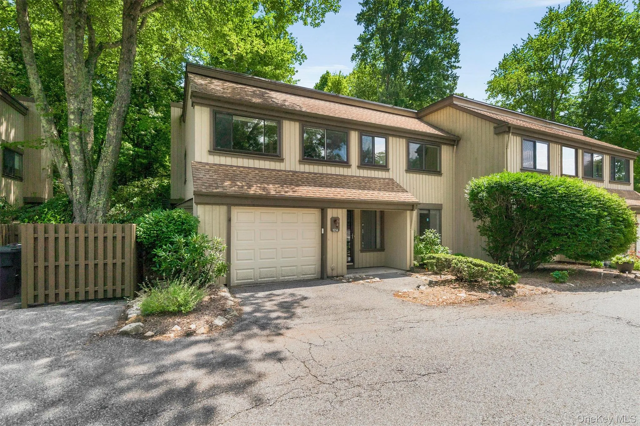 12 Heritage Hills, Somers, NY, 2 Bedrooms Bedrooms, 6 Rooms Rooms,2 BathroomsBathrooms,Residential,For Rent,Heritage,0,1028275 12 Heritage Hills, Somers, NY, 2 Bedrooms Bedrooms, 6 Rooms Rooms,2 BathroomsBathrooms,Residential,For Rent,Heritage,0,1028275