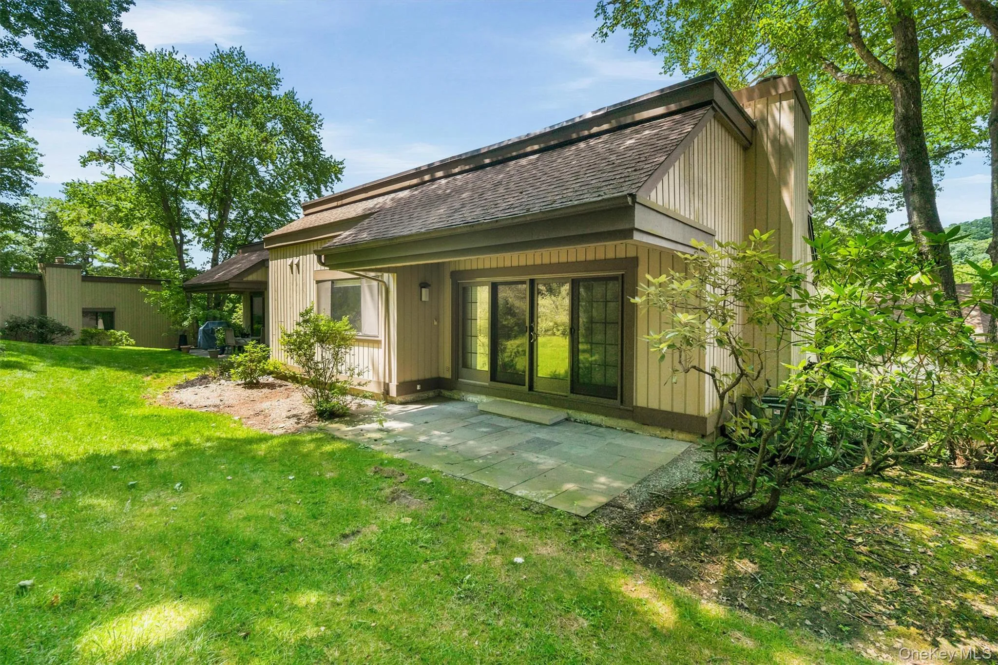 12 Heritage Hills, Somers, NY, 2 Bedrooms Bedrooms, 6 Rooms Rooms,2 BathroomsBathrooms,Residential,For Rent,Heritage,0,1028275 12 Heritage Hills, Somers, NY, 2 Bedrooms Bedrooms, 6 Rooms Rooms,2 BathroomsBathrooms,Residential,For Rent,Heritage,0,1028275