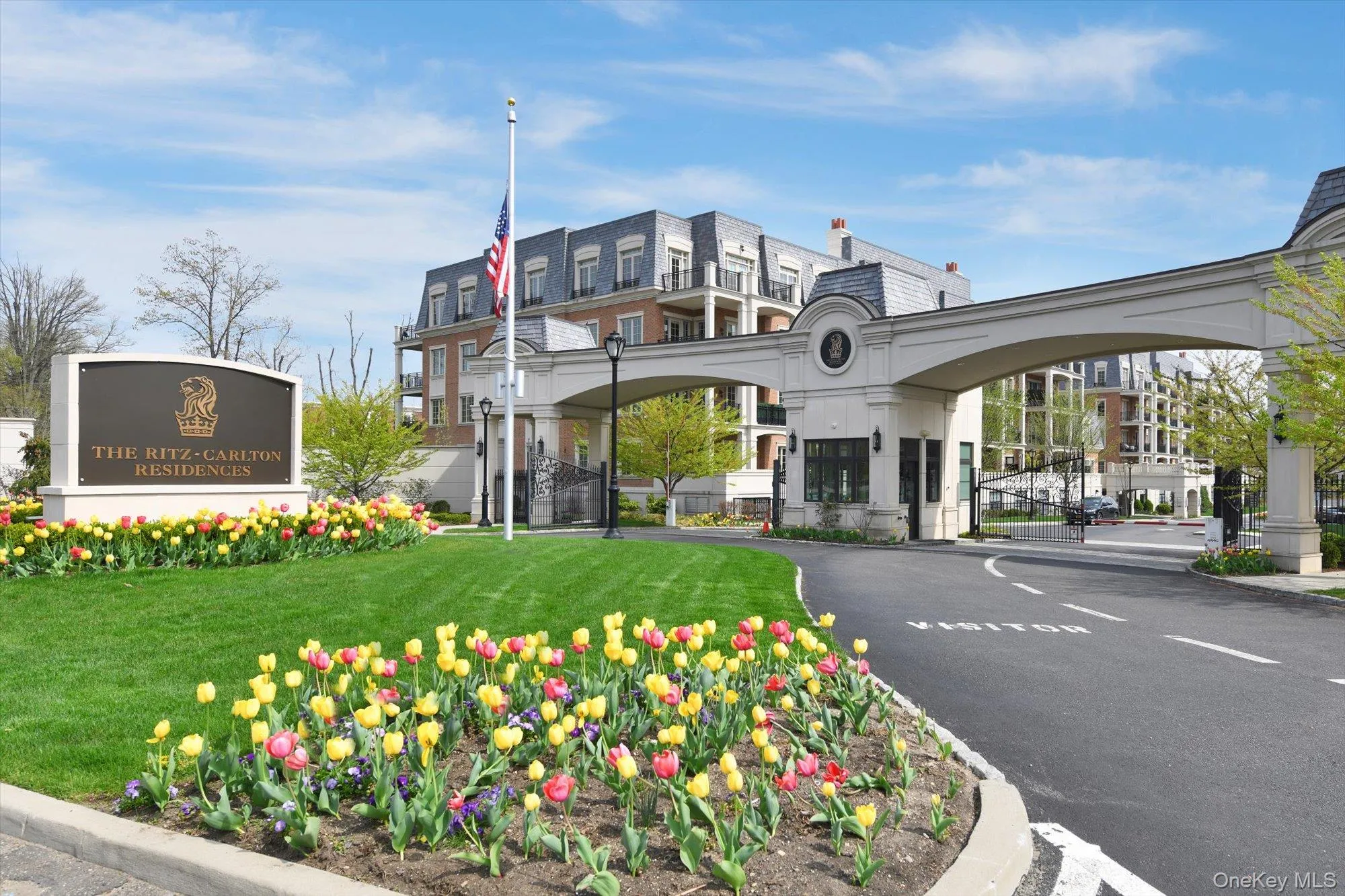 3000 Royal Court, North Hempstead, NY, 2 Bedrooms Bedrooms, 6 Rooms Rooms,2 BathroomsBathrooms,Residential,For Rent,Royal,0,1028278 3000 Royal Court, North Hempstead, NY, 2 Bedrooms Bedrooms, 6 Rooms Rooms,2 BathroomsBathrooms,Residential,For Rent,Royal,0,1028278