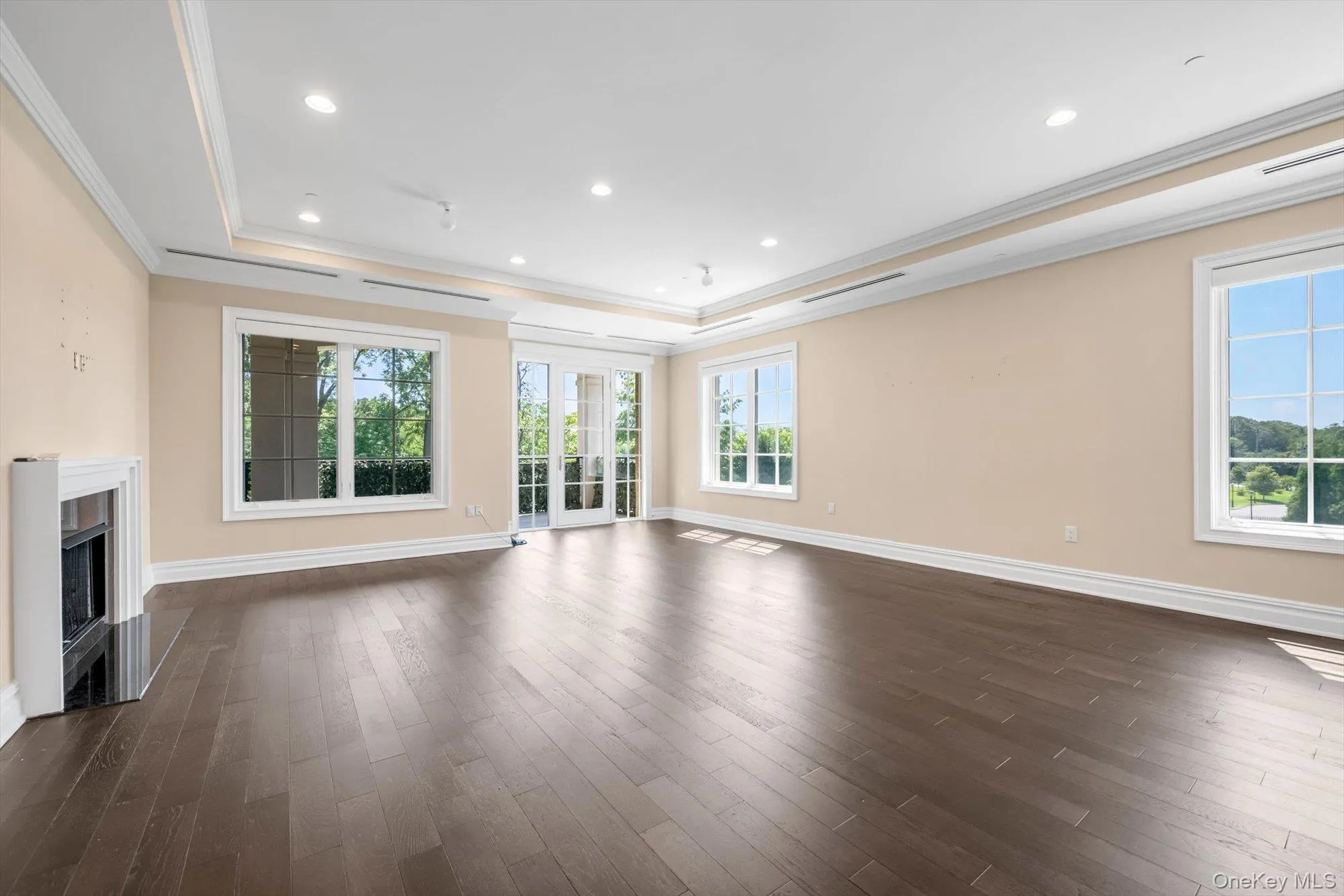 3000 Royal Court, North Hempstead, NY, 2 Bedrooms Bedrooms, 6 Rooms Rooms,2 BathroomsBathrooms,Residential,For Rent,Royal,0,1028278 3000 Royal Court, North Hempstead, NY, 2 Bedrooms Bedrooms, 6 Rooms Rooms,2 BathroomsBathrooms,Residential,For Rent,Royal,0,1028278