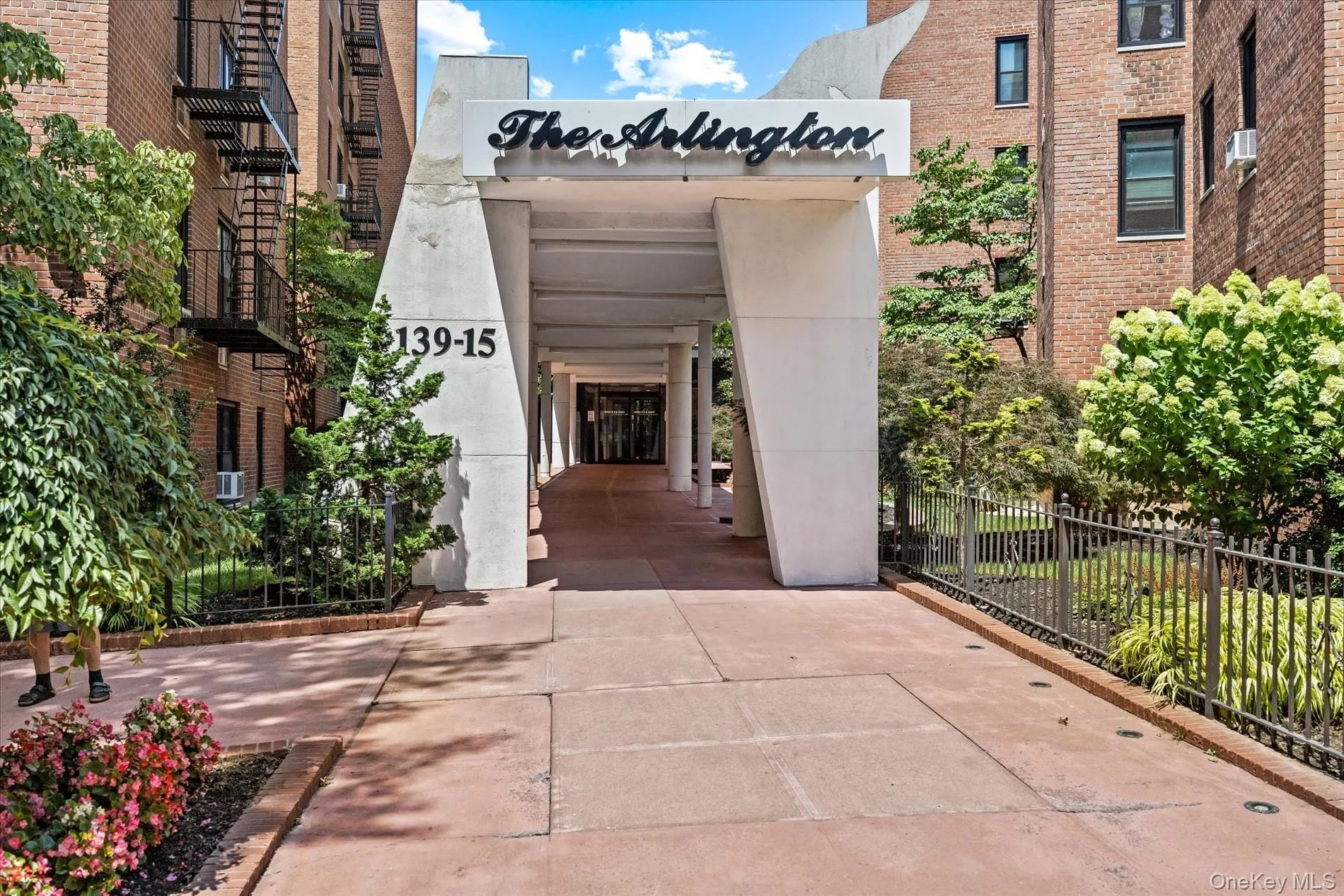 139-15 83rd Avenue, New York, NY, 3 Bedrooms Bedrooms, 6 Rooms Rooms,1 BathroomBathrooms,Residential,For Rent,83rd,0,1028285 139-15 83rd Avenue, New York, NY, 3 Bedrooms Bedrooms, 6 Rooms Rooms,1 BathroomBathrooms,Residential,For Rent,83rd,0,1028285