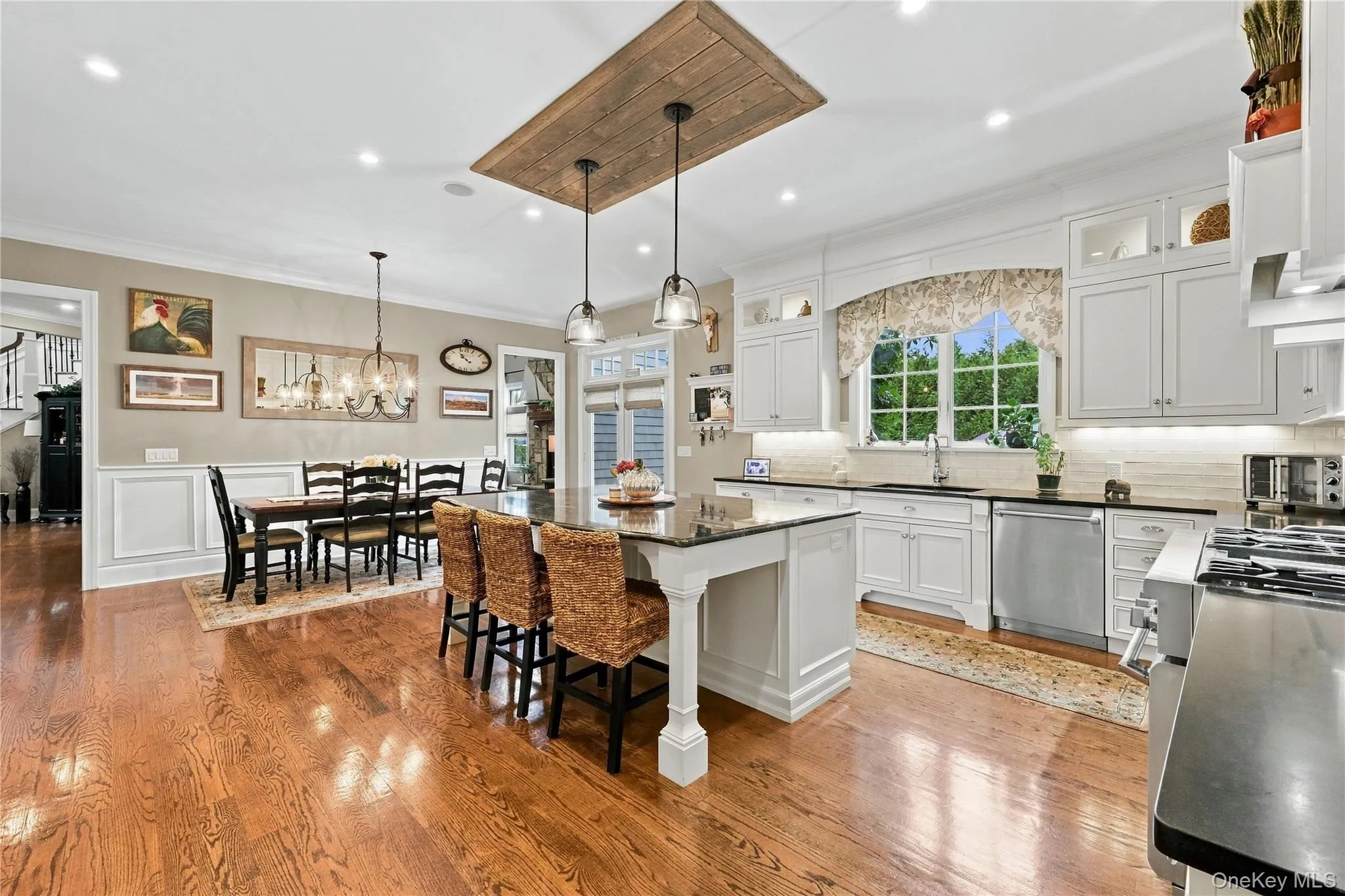 43 Shore Road, Southampton, NY, 4 Bedrooms Bedrooms, 8 Rooms Rooms,3 BathroomsBathrooms,Residential,For Rent,Shore,0,1028286 43 Shore Road, Southampton, NY, 4 Bedrooms Bedrooms, 8 Rooms Rooms,3 BathroomsBathrooms,Residential,For Rent,Shore,0,1028286