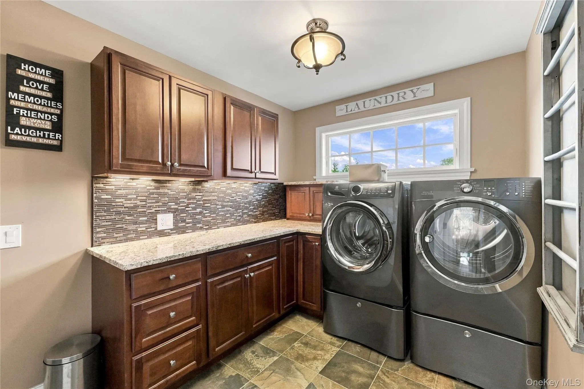 43 Shore Road, Southampton, NY, 4 Bedrooms Bedrooms, 8 Rooms Rooms,3 BathroomsBathrooms,Residential,For Rent,Shore,0,1028286 43 Shore Road, Southampton, NY, 4 Bedrooms Bedrooms, 8 Rooms Rooms,3 BathroomsBathrooms,Residential,For Rent,Shore,0,1028286