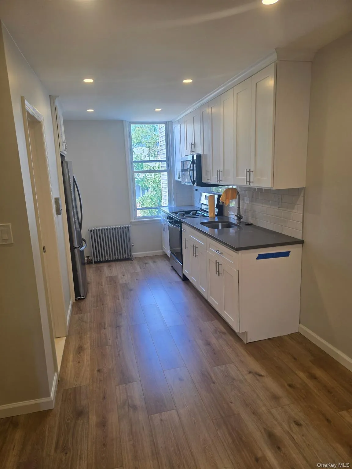 6077 55th Street, New York, NY, 1 Bedroom Bedrooms, 3 Rooms Rooms,1 BathroomBathrooms,Residential Lease,For Rent,55th,0,1028292 6077 55th Street, New York, NY, 1 Bedroom Bedrooms, 3 Rooms Rooms,1 BathroomBathrooms,Residential Lease,For Rent,55th,0,1028292