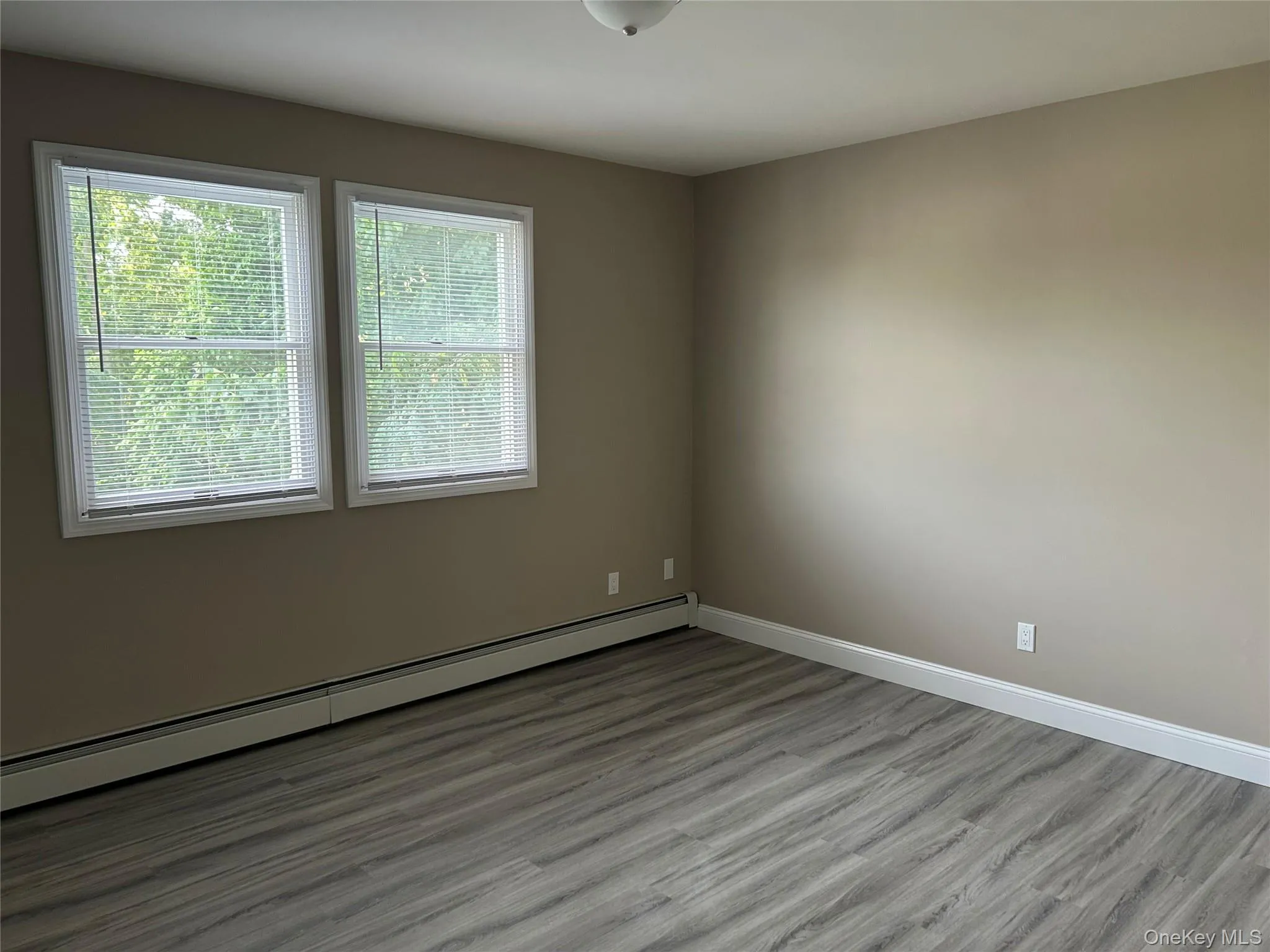 85 Ralph Avenue, Babylon, NY, 3 Bedrooms Bedrooms, 6 Rooms Rooms,2 BathroomsBathrooms,Residential Lease,For Rent,Ralph,0,1028298 85 Ralph Avenue, Babylon, NY, 3 Bedrooms Bedrooms, 6 Rooms Rooms,2 BathroomsBathrooms,Residential Lease,For Rent,Ralph,0,1028298