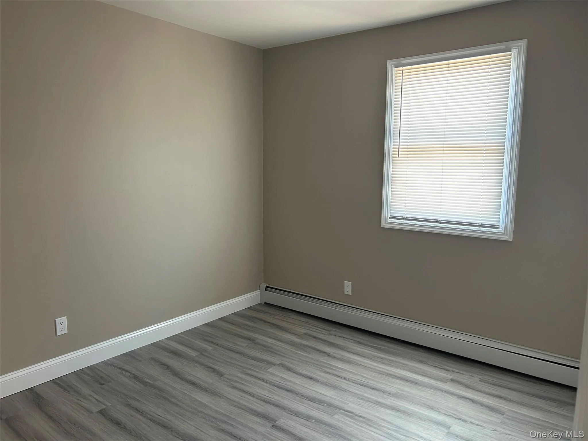 85 Ralph Avenue, Babylon, NY, 3 Bedrooms Bedrooms, 6 Rooms Rooms,2 BathroomsBathrooms,Residential Lease,For Rent,Ralph,0,1028298 85 Ralph Avenue, Babylon, NY, 3 Bedrooms Bedrooms, 6 Rooms Rooms,2 BathroomsBathrooms,Residential Lease,For Rent,Ralph,0,1028298
