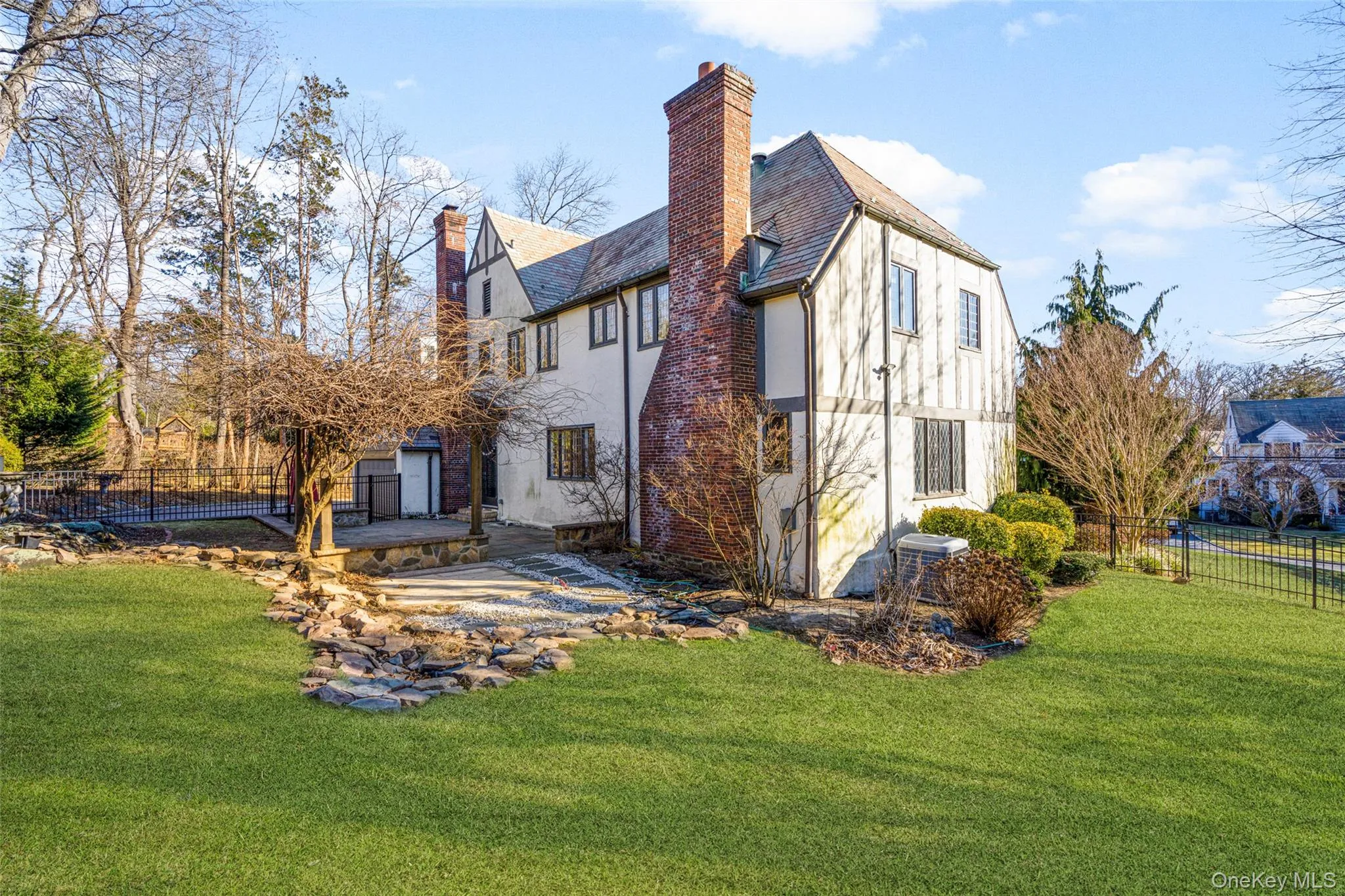 22 Verdun Avenue, New Rochelle, NY, 4 Bedrooms Bedrooms, 8 Rooms Rooms,2 BathroomsBathrooms,Residential Lease,For Rent,Verdun,0,1028308 22 Verdun Avenue, New Rochelle, NY, 4 Bedrooms Bedrooms, 8 Rooms Rooms,2 BathroomsBathrooms,Residential Lease,For Rent,Verdun,0,1028308