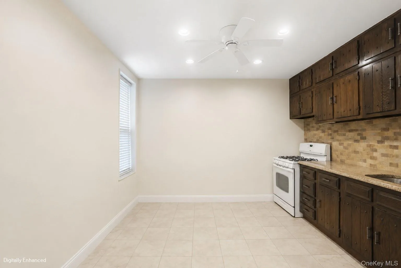 2270 Plumb 1st Street, New York, NY, 2 Bedrooms Bedrooms, 4 Rooms Rooms,1 BathroomBathrooms,Residential,For Rent,Plumb 1st,0,1028320 2270 Plumb 1st Street, New York, NY, 2 Bedrooms Bedrooms, 4 Rooms Rooms,1 BathroomBathrooms,Residential,For Rent,Plumb 1st,0,1028320