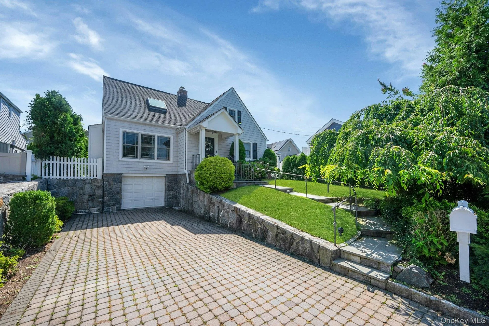 4 Lorraine Drive, Eastchester, NY, 3 Bedrooms Bedrooms, 7 Rooms Rooms,2 BathroomsBathrooms,Residential Lease,For Rent,Lorraine,0,1028321 4 Lorraine Drive, Eastchester, NY, 3 Bedrooms Bedrooms, 7 Rooms Rooms,2 BathroomsBathrooms,Residential Lease,For Rent,Lorraine,0,1028321
