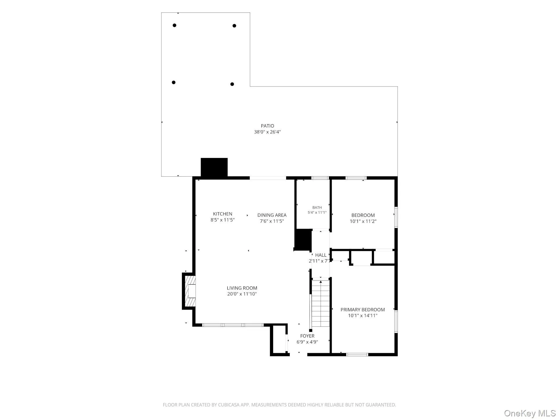 Estimated floor plan done by photographer. Estimated floor plan done by photographer.
