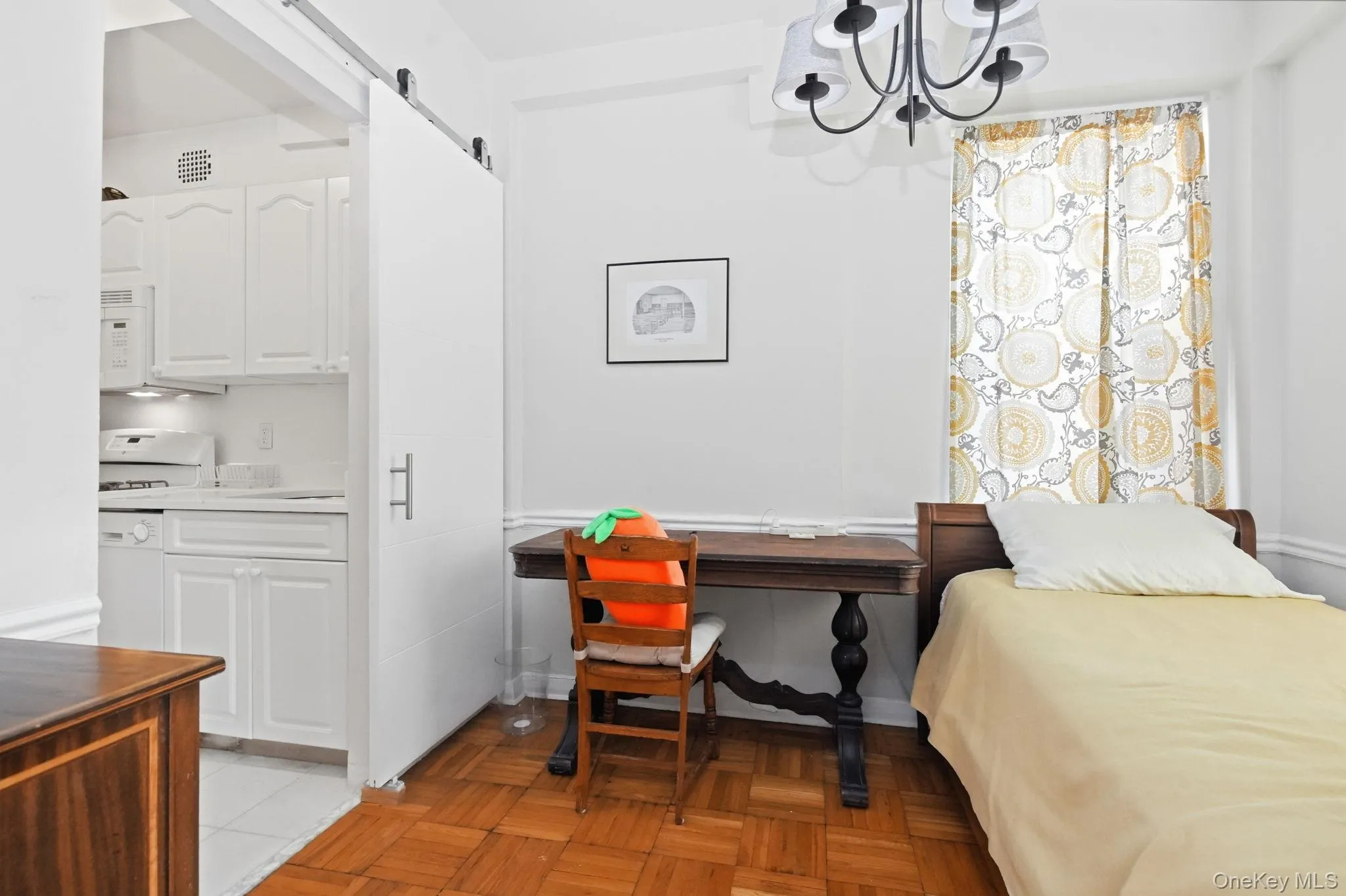 Extra Room , Study Room, Home Office, Dining Room, Breakfast Area or Family Room Extra Room , Study Room, Home Office, Dining Room, Breakfast Area or Family Room