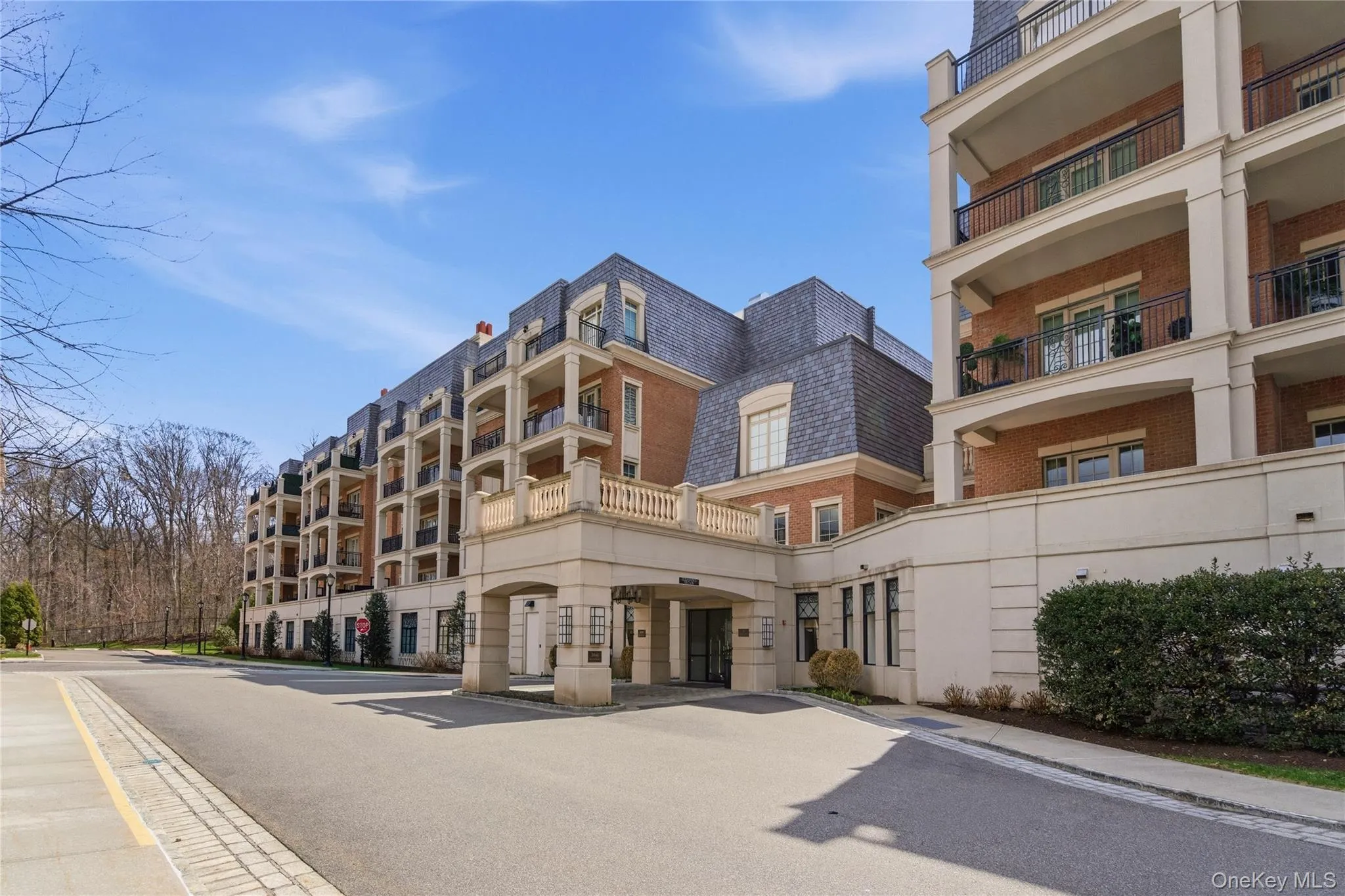 3000 Royal Court, North Hempstead, NY, 2 Bedrooms Bedrooms, 6 Rooms Rooms,2 BathroomsBathrooms,Residential Lease,For Rent,Royal,0,1028335 3000 Royal Court, North Hempstead, NY, 2 Bedrooms Bedrooms, 6 Rooms Rooms,2 BathroomsBathrooms,Residential Lease,For Rent,Royal,0,1028335