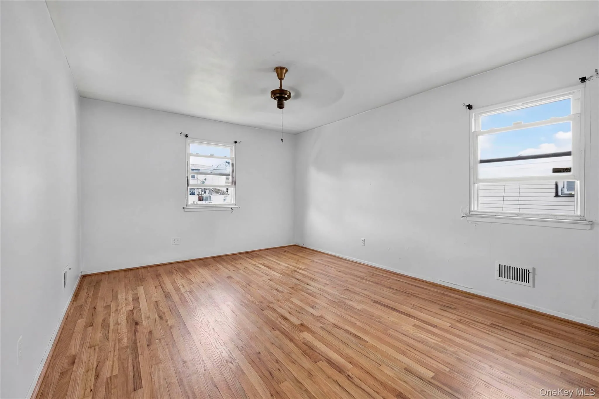 14019 Sutter Avenue, New York, NY, 4 Bedrooms Bedrooms, 8 Rooms Rooms,3 BathroomsBathrooms,Residential,For Rent,Sutter,0,1028336 14019 Sutter Avenue, New York, NY, 4 Bedrooms Bedrooms, 8 Rooms Rooms,3 BathroomsBathrooms,Residential,For Rent,Sutter,0,1028336