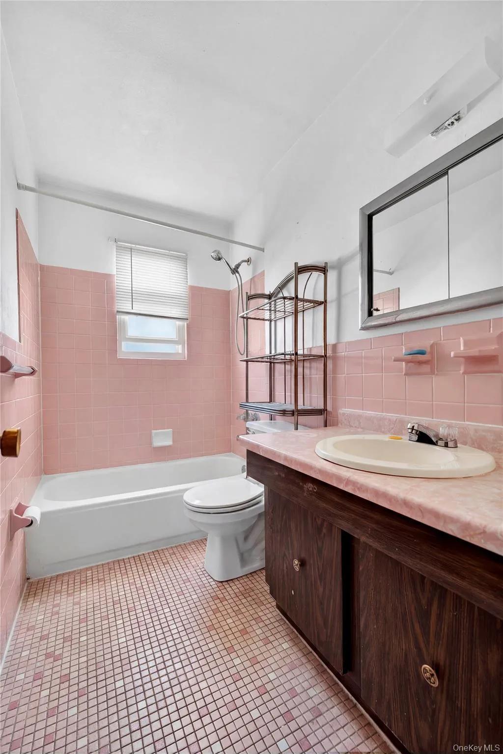 14019 Sutter Avenue, New York, NY, 4 Bedrooms Bedrooms, 8 Rooms Rooms,3 BathroomsBathrooms,Residential,For Rent,Sutter,0,1028336 14019 Sutter Avenue, New York, NY, 4 Bedrooms Bedrooms, 8 Rooms Rooms,3 BathroomsBathrooms,Residential,For Rent,Sutter,0,1028336