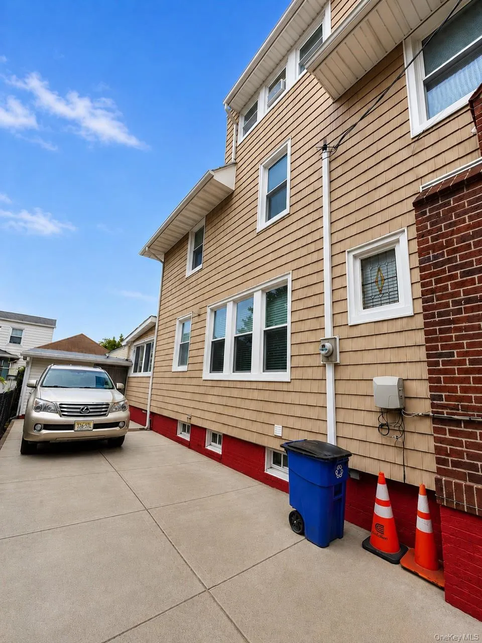 9440 Springfield Boulevard, New York, NY, 6 Bedrooms Bedrooms, 14 Rooms Rooms,3 BathroomsBathrooms,Residential,For Rent,Springfield,0,1028338 9440 Springfield Boulevard, New York, NY, 6 Bedrooms Bedrooms, 14 Rooms Rooms,3 BathroomsBathrooms,Residential,For Rent,Springfield,0,1028338