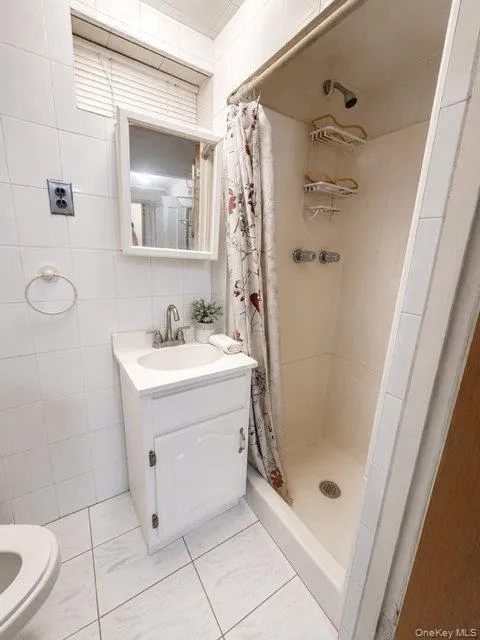 9440 Springfield Boulevard, New York, NY, 6 Bedrooms Bedrooms, 14 Rooms Rooms,3 BathroomsBathrooms,Residential,For Rent,Springfield,0,1028338 9440 Springfield Boulevard, New York, NY, 6 Bedrooms Bedrooms, 14 Rooms Rooms,3 BathroomsBathrooms,Residential,For Rent,Springfield,0,1028338