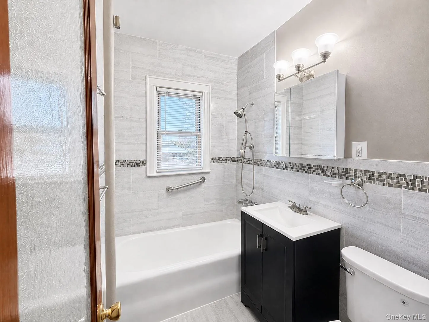 4220 Boyd Avenue, New York, NY, 3 Bedrooms Bedrooms, 8 Rooms Rooms,2 BathroomsBathrooms,Residential,For Rent,Boyd,0,1028339 4220 Boyd Avenue, New York, NY, 3 Bedrooms Bedrooms, 8 Rooms Rooms,2 BathroomsBathrooms,Residential,For Rent,Boyd,0,1028339