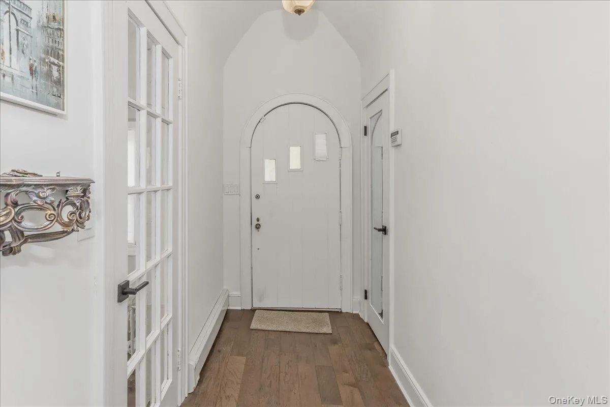 155 Carman Avenue, Hempstead, NY, 4 Bedrooms Bedrooms, 8 Rooms Rooms,2 BathroomsBathrooms,Residential,For Rent,Carman,0,1028340 155 Carman Avenue, Hempstead, NY, 4 Bedrooms Bedrooms, 8 Rooms Rooms,2 BathroomsBathrooms,Residential,For Rent,Carman,0,1028340
