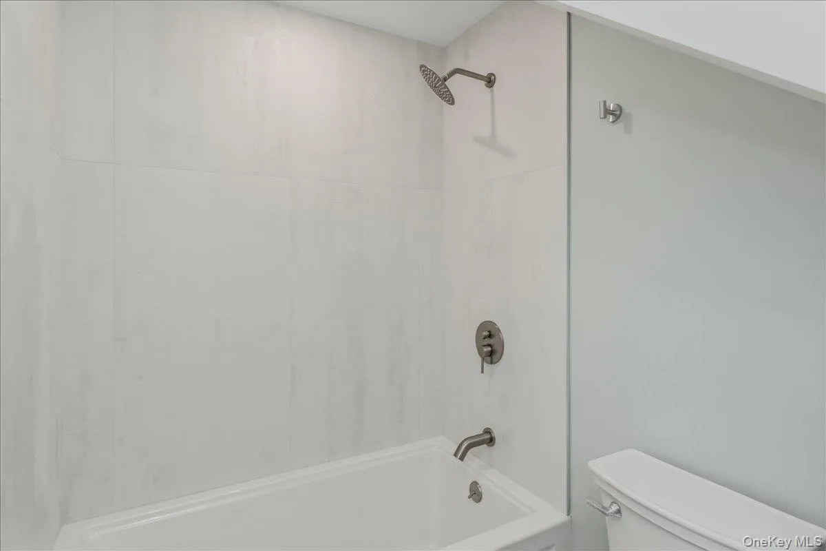 155 Carman Avenue, Hempstead, NY, 4 Bedrooms Bedrooms, 8 Rooms Rooms,2 BathroomsBathrooms,Residential,For Rent,Carman,0,1028340 155 Carman Avenue, Hempstead, NY, 4 Bedrooms Bedrooms, 8 Rooms Rooms,2 BathroomsBathrooms,Residential,For Rent,Carman,0,1028340