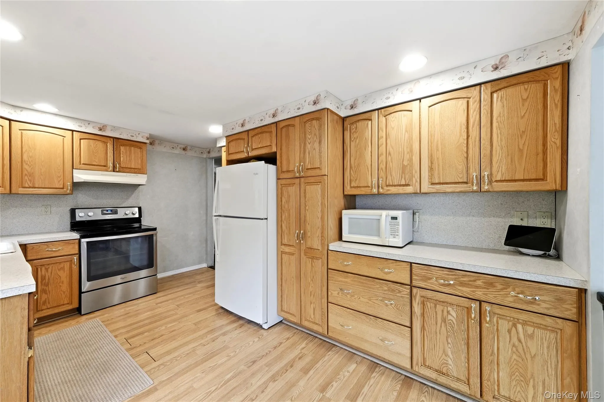 115 Argyle Avenue, Brookhaven, NY, 3 Bedrooms Bedrooms, 7 Rooms Rooms,2 BathroomsBathrooms,Residential,For Rent,Argyle,0,1028343 115 Argyle Avenue, Brookhaven, NY, 3 Bedrooms Bedrooms, 7 Rooms Rooms,2 BathroomsBathrooms,Residential,For Rent,Argyle,0,1028343