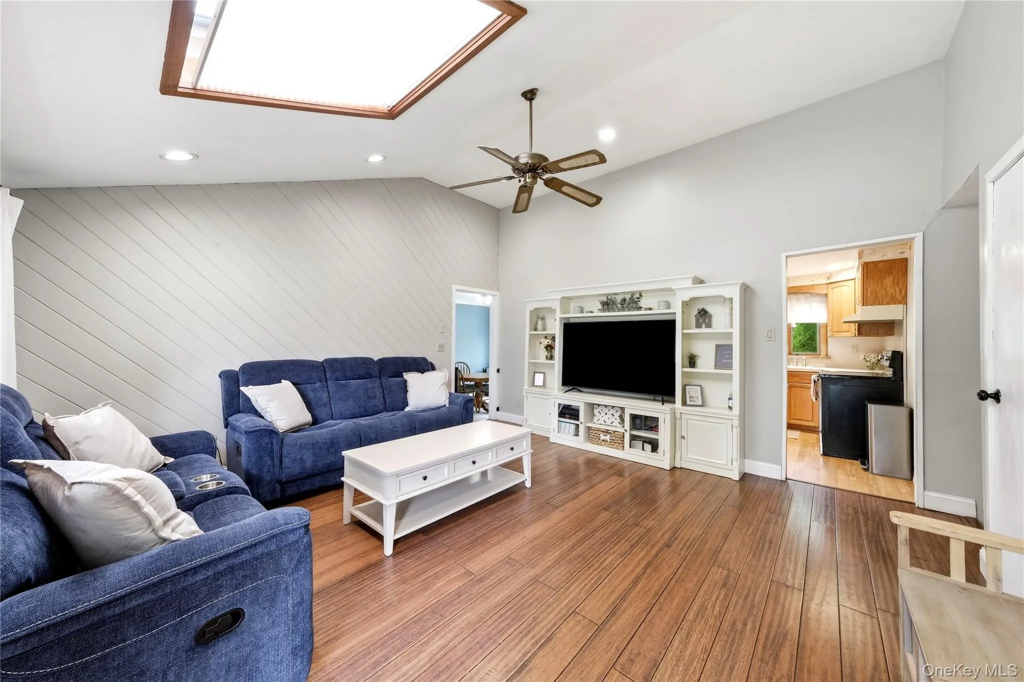 115 Argyle Avenue, Brookhaven, NY, 3 Bedrooms Bedrooms, 7 Rooms Rooms,2 BathroomsBathrooms,Residential,For Rent,Argyle,0,1028343 115 Argyle Avenue, Brookhaven, NY, 3 Bedrooms Bedrooms, 7 Rooms Rooms,2 BathroomsBathrooms,Residential,For Rent,Argyle,0,1028343