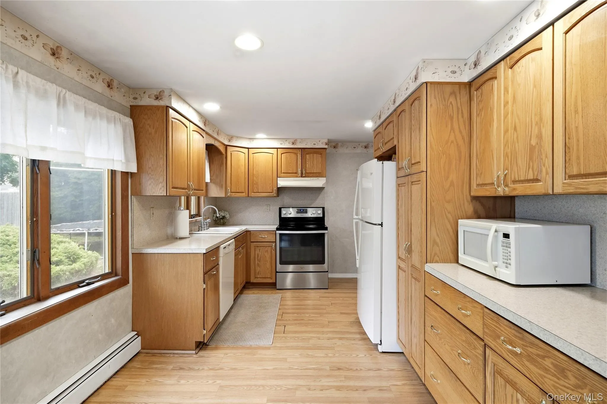 115 Argyle Avenue, Brookhaven, NY, 3 Bedrooms Bedrooms, 7 Rooms Rooms,2 BathroomsBathrooms,Residential,For Rent,Argyle,0,1028343 115 Argyle Avenue, Brookhaven, NY, 3 Bedrooms Bedrooms, 7 Rooms Rooms,2 BathroomsBathrooms,Residential,For Rent,Argyle,0,1028343