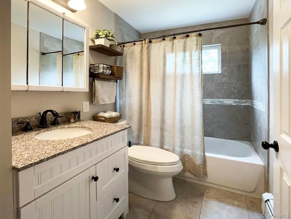 115 Argyle Avenue, Brookhaven, NY, 3 Bedrooms Bedrooms, 7 Rooms Rooms,2 BathroomsBathrooms,Residential,For Rent,Argyle,0,1028343 115 Argyle Avenue, Brookhaven, NY, 3 Bedrooms Bedrooms, 7 Rooms Rooms,2 BathroomsBathrooms,Residential,For Rent,Argyle,0,1028343