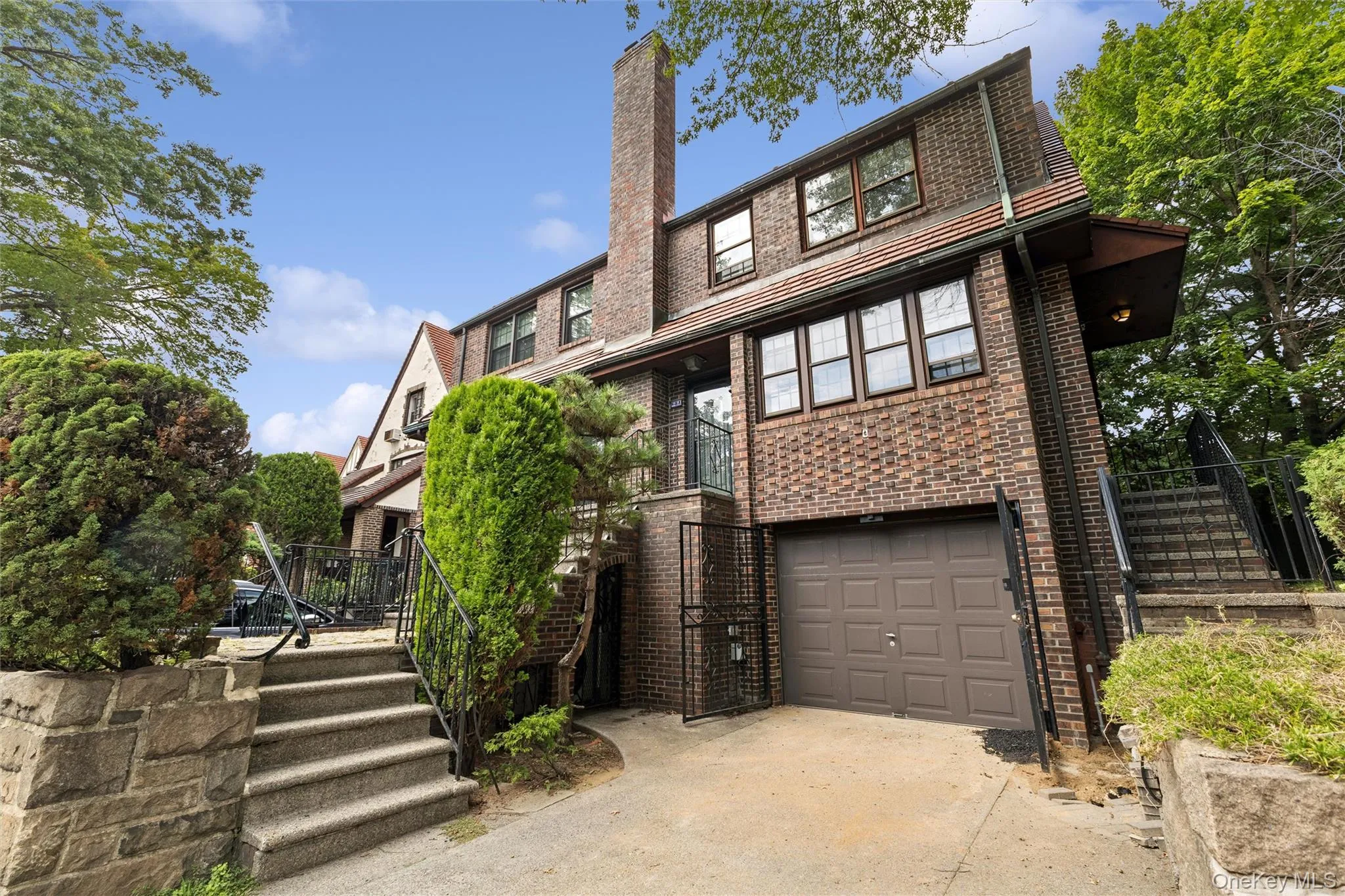 116-45 Union Turnpike, New York, NY, 4 Bedrooms Bedrooms, 8 Rooms Rooms,3 BathroomsBathrooms,Residential Lease,For Rent,Union,0,1028347 116-45 Union Turnpike, New York, NY, 4 Bedrooms Bedrooms, 8 Rooms Rooms,3 BathroomsBathrooms,Residential Lease,For Rent,Union,0,1028347