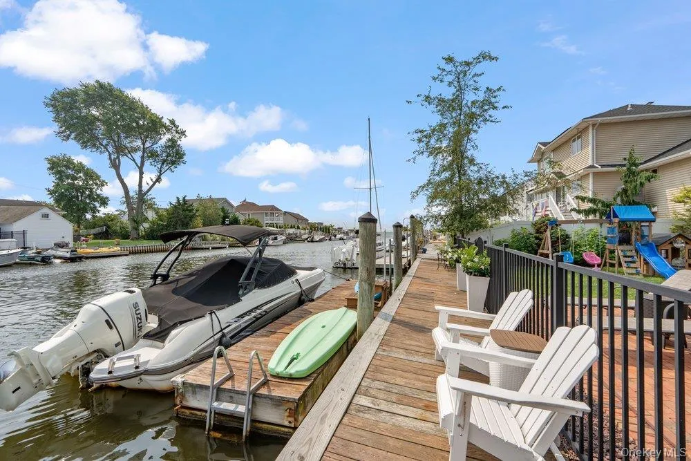 57 Beach Road, Oyster Bay, NY, 3 Bedrooms Bedrooms, 7 Rooms Rooms,3 BathroomsBathrooms,Residential,For Rent,Beach,0,1028348 57 Beach Road, Oyster Bay, NY, 3 Bedrooms Bedrooms, 7 Rooms Rooms,3 BathroomsBathrooms,Residential,For Rent,Beach,0,1028348
