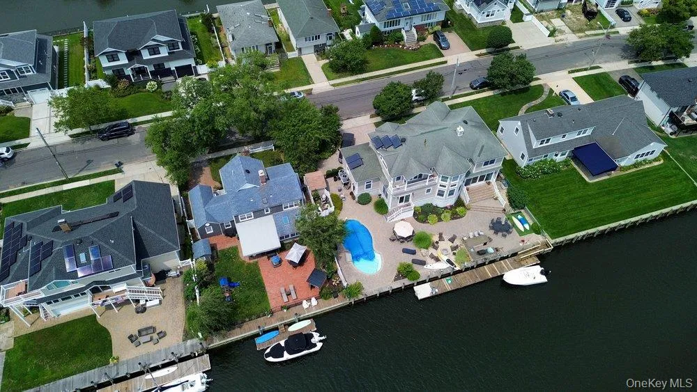 57 Beach Road, Oyster Bay, NY, 3 Bedrooms Bedrooms, 7 Rooms Rooms,3 BathroomsBathrooms,Residential,For Rent,Beach,0,1028348 57 Beach Road, Oyster Bay, NY, 3 Bedrooms Bedrooms, 7 Rooms Rooms,3 BathroomsBathrooms,Residential,For Rent,Beach,0,1028348