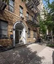 221 76 Street, New York, NY, 4 Rooms Rooms,1 BathroomBathrooms,Residential Lease,For Rent,76,0,1028349 221 76 Street, New York, NY, 4 Rooms Rooms,1 BathroomBathrooms,Residential Lease,For Rent,76,0,1028349
