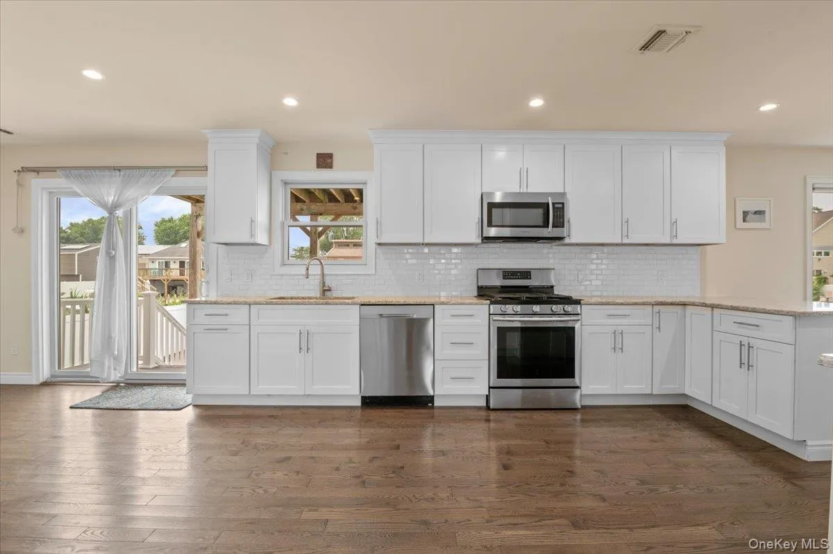 2548 Ocean Avenue, Oyster Bay, NY, 4 Bedrooms Bedrooms, 9 Rooms Rooms,2 BathroomsBathrooms,Residential,For Rent,Ocean,0,1028357 2548 Ocean Avenue, Oyster Bay, NY, 4 Bedrooms Bedrooms, 9 Rooms Rooms,2 BathroomsBathrooms,Residential,For Rent,Ocean,0,1028357