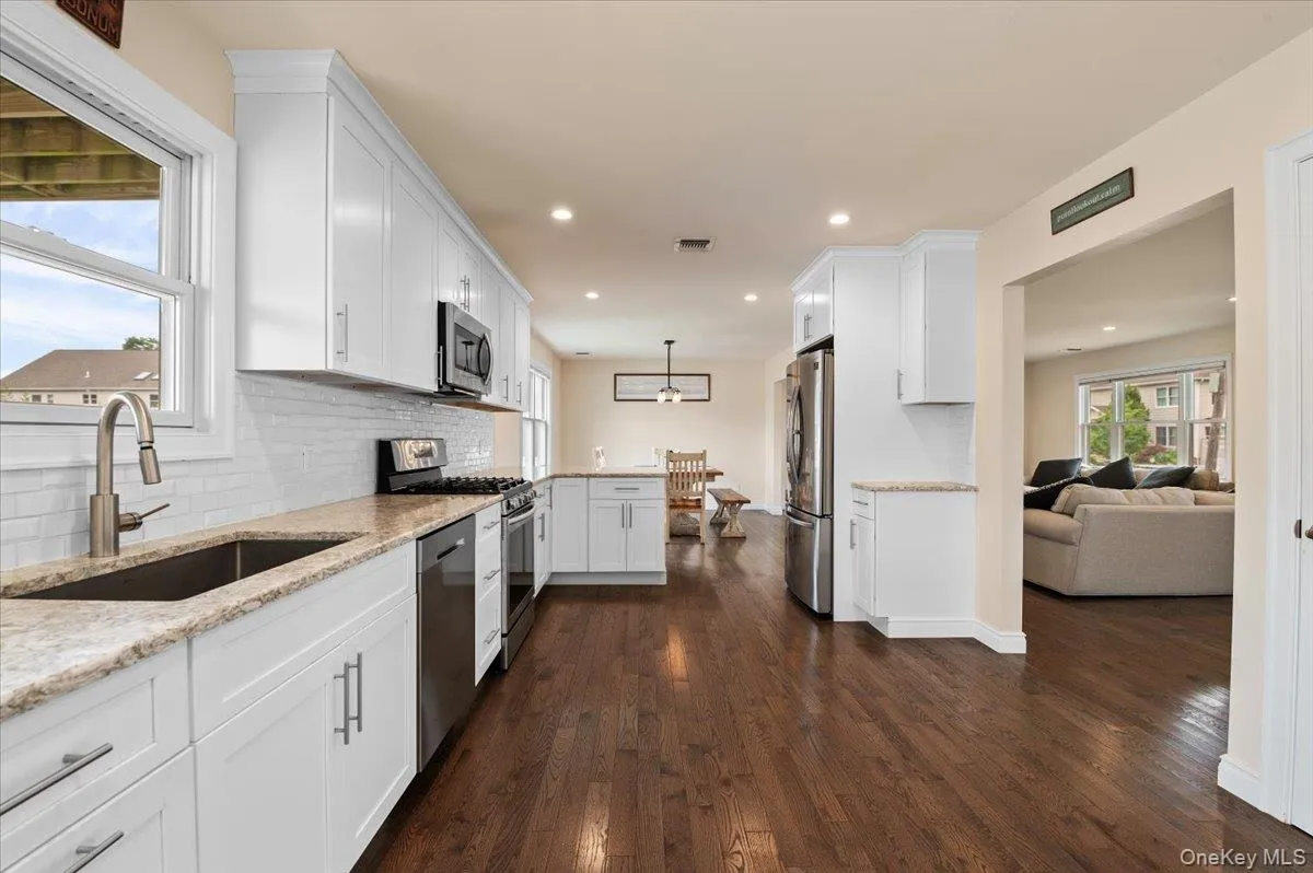 2548 Ocean Avenue, Oyster Bay, NY, 4 Bedrooms Bedrooms, 9 Rooms Rooms,2 BathroomsBathrooms,Residential,For Rent,Ocean,0,1028357 2548 Ocean Avenue, Oyster Bay, NY, 4 Bedrooms Bedrooms, 9 Rooms Rooms,2 BathroomsBathrooms,Residential,For Rent,Ocean,0,1028357