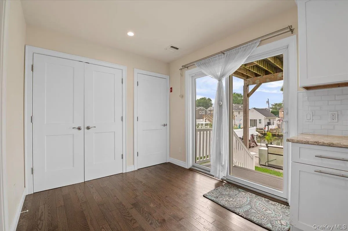 2548 Ocean Avenue, Oyster Bay, NY, 4 Bedrooms Bedrooms, 9 Rooms Rooms,2 BathroomsBathrooms,Residential,For Rent,Ocean,0,1028357 2548 Ocean Avenue, Oyster Bay, NY, 4 Bedrooms Bedrooms, 9 Rooms Rooms,2 BathroomsBathrooms,Residential,For Rent,Ocean,0,1028357