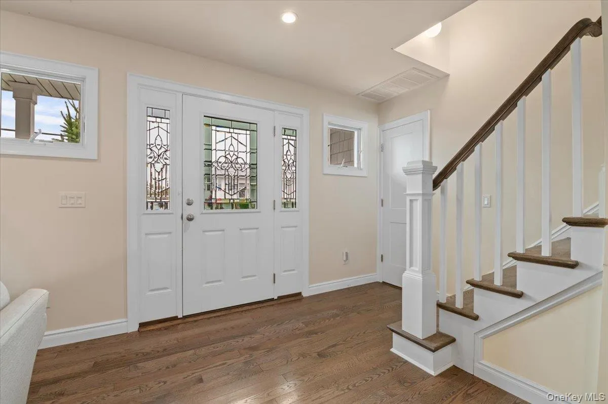 2548 Ocean Avenue, Oyster Bay, NY, 4 Bedrooms Bedrooms, 9 Rooms Rooms,2 BathroomsBathrooms,Residential,For Rent,Ocean,0,1028357 2548 Ocean Avenue, Oyster Bay, NY, 4 Bedrooms Bedrooms, 9 Rooms Rooms,2 BathroomsBathrooms,Residential,For Rent,Ocean,0,1028357