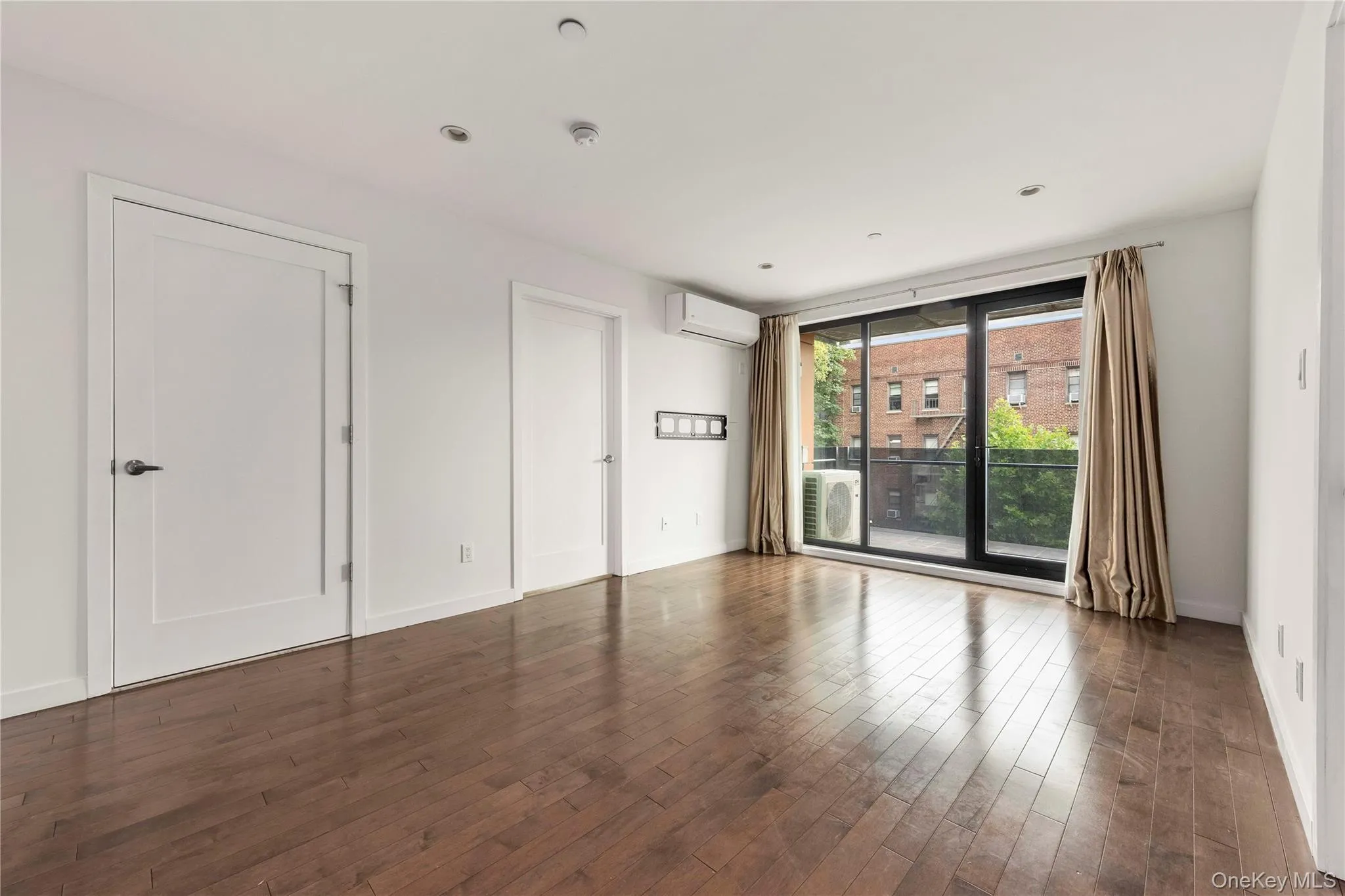 43-12 214th Place, New York, NY, 2 Bedrooms Bedrooms, 5 Rooms Rooms,2 BathroomsBathrooms,Residential,For Rent,214th,0,1028358 43-12 214th Place, New York, NY, 2 Bedrooms Bedrooms, 5 Rooms Rooms,2 BathroomsBathrooms,Residential,For Rent,214th,0,1028358