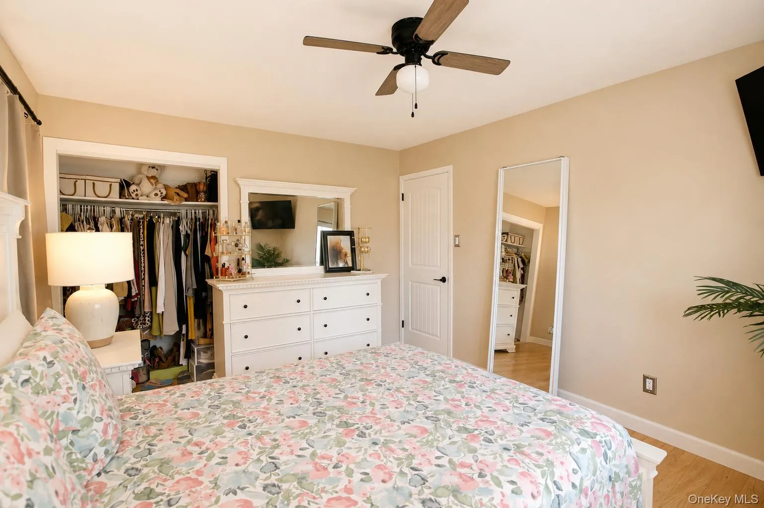 24 Beth Drive, Middletown, NY, 3 Bedrooms Bedrooms, 5 Rooms Rooms,2 BathroomsBathrooms,Residential,For Rent,Beth,0,1028362 24 Beth Drive, Middletown, NY, 3 Bedrooms Bedrooms, 5 Rooms Rooms,2 BathroomsBathrooms,Residential,For Rent,Beth,0,1028362