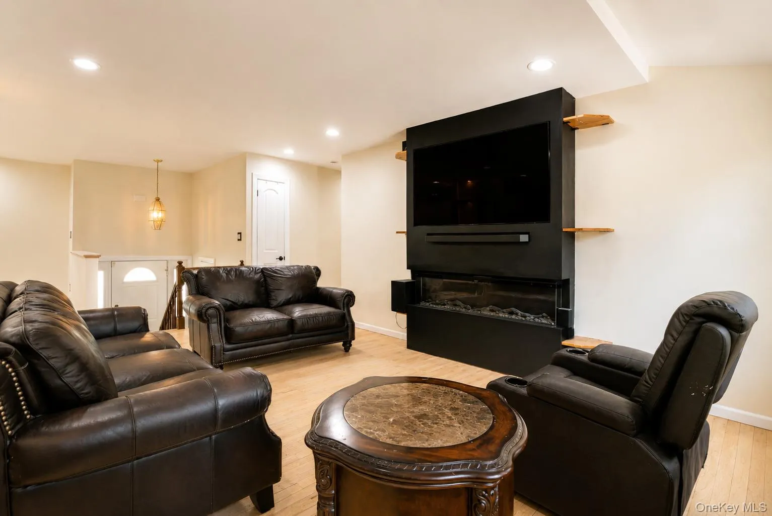 24 Beth Drive, Middletown, NY, 3 Bedrooms Bedrooms, 5 Rooms Rooms,2 BathroomsBathrooms,Residential,For Rent,Beth,0,1028362 24 Beth Drive, Middletown, NY, 3 Bedrooms Bedrooms, 5 Rooms Rooms,2 BathroomsBathrooms,Residential,For Rent,Beth,0,1028362