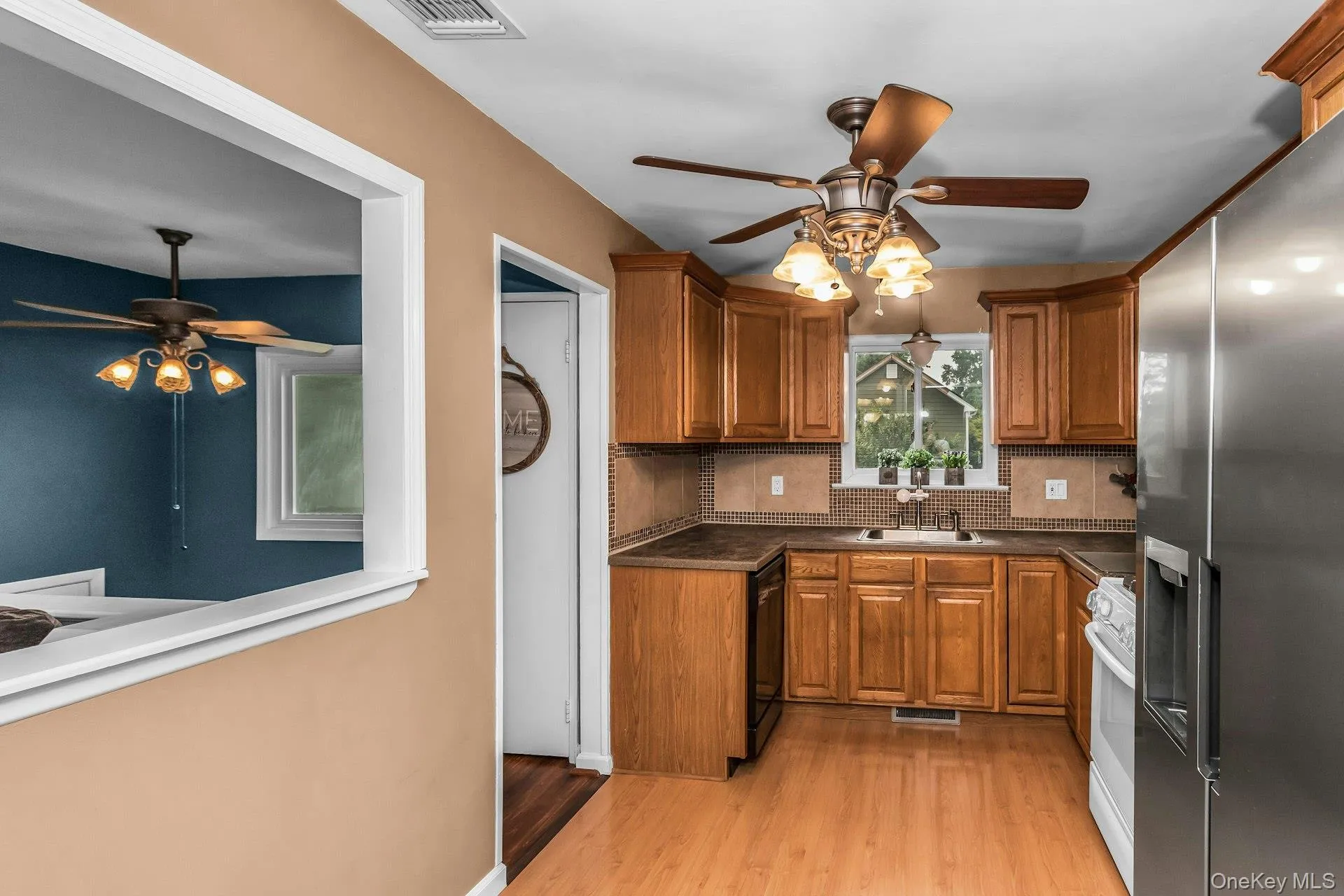 102 Willett Avenue, Islip, NY, 4 Bedrooms Bedrooms, 9 Rooms Rooms,2 BathroomsBathrooms,Residential,For Rent,Willett,0,1028363 102 Willett Avenue, Islip, NY, 4 Bedrooms Bedrooms, 9 Rooms Rooms,2 BathroomsBathrooms,Residential,For Rent,Willett,0,1028363