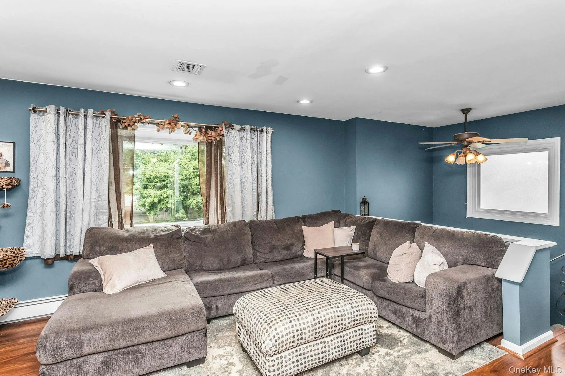 102 Willett Avenue, Islip, NY, 4 Bedrooms Bedrooms, 9 Rooms Rooms,2 BathroomsBathrooms,Residential,For Rent,Willett,0,1028363 102 Willett Avenue, Islip, NY, 4 Bedrooms Bedrooms, 9 Rooms Rooms,2 BathroomsBathrooms,Residential,For Rent,Willett,0,1028363