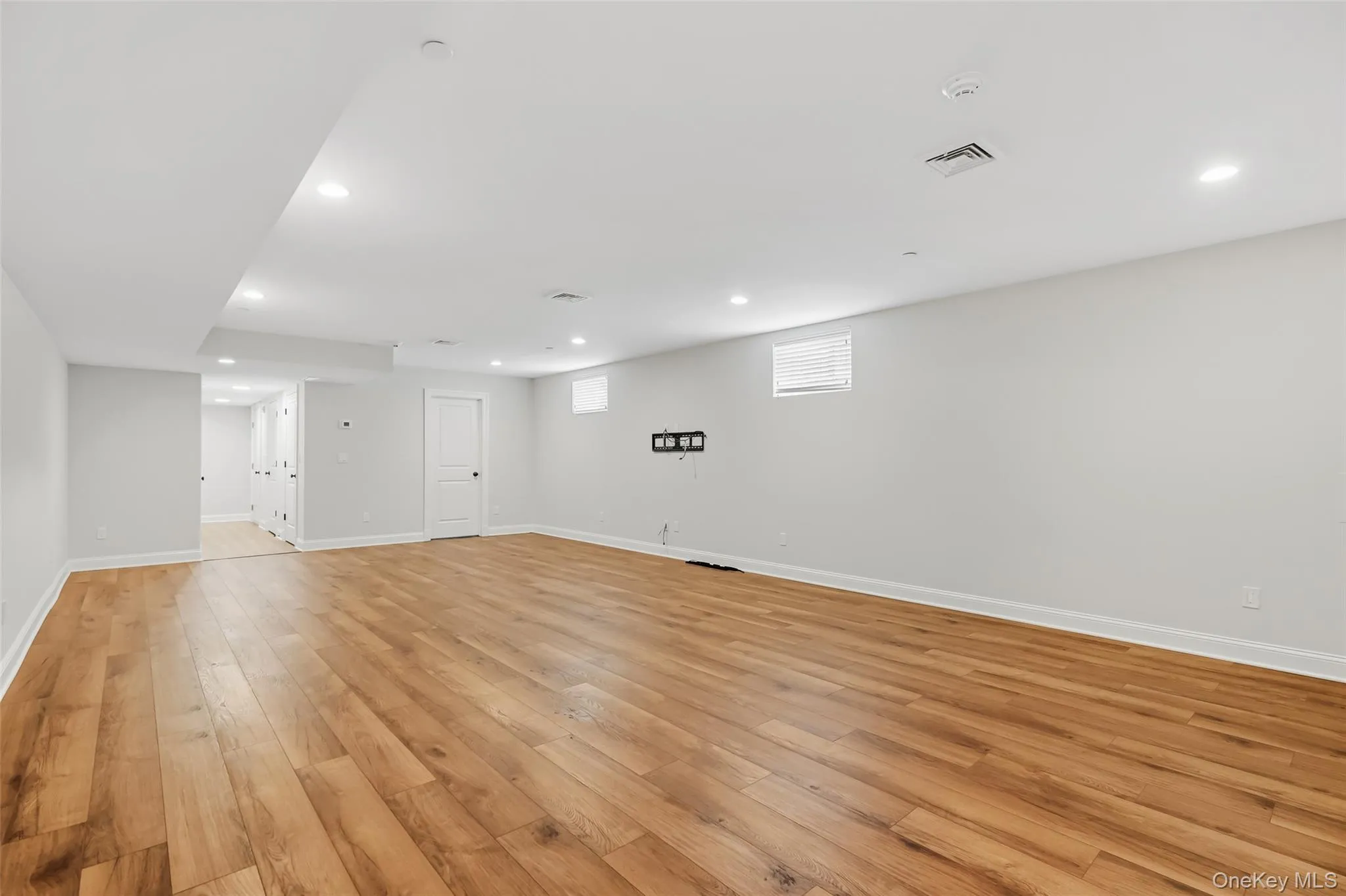 124-B Maple Avenue, Rye City, NY, 3 Bedrooms Bedrooms, 9 Rooms Rooms,2 BathroomsBathrooms,Residential Lease,For Rent,Maple,0,1028366 124-B Maple Avenue, Rye City, NY, 3 Bedrooms Bedrooms, 9 Rooms Rooms,2 BathroomsBathrooms,Residential Lease,For Rent,Maple,0,1028366