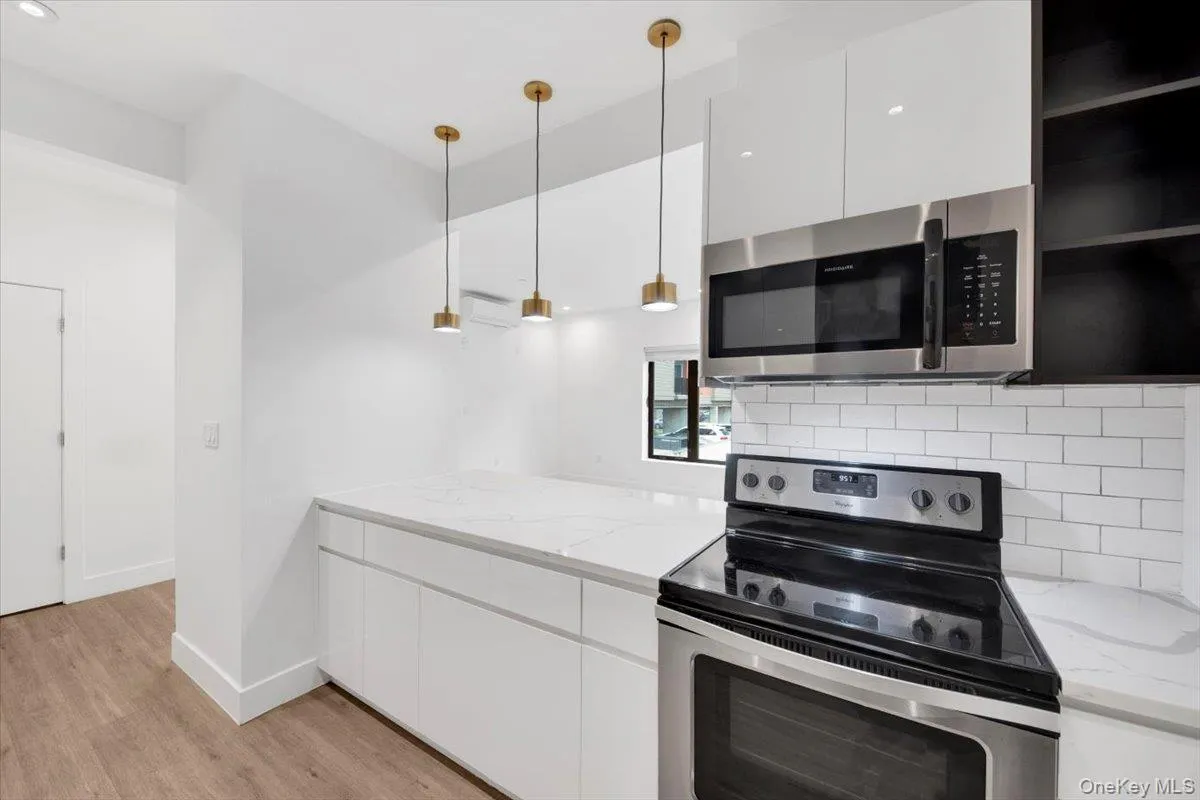 525 NORTH MACQUESTEN PARKWAY, Mount Vernon, NY, 1 Bedroom Bedrooms, 3 Rooms Rooms,1 BathroomBathrooms,Residential Lease,For Rent,NORTH MACQUESTEN PARKWAY,0,1028369 525 NORTH MACQUESTEN PARKWAY, Mount Vernon, NY, 1 Bedroom Bedrooms, 3 Rooms Rooms,1 BathroomBathrooms,Residential Lease,For Rent,NORTH MACQUESTEN PARKWAY,0,1028369