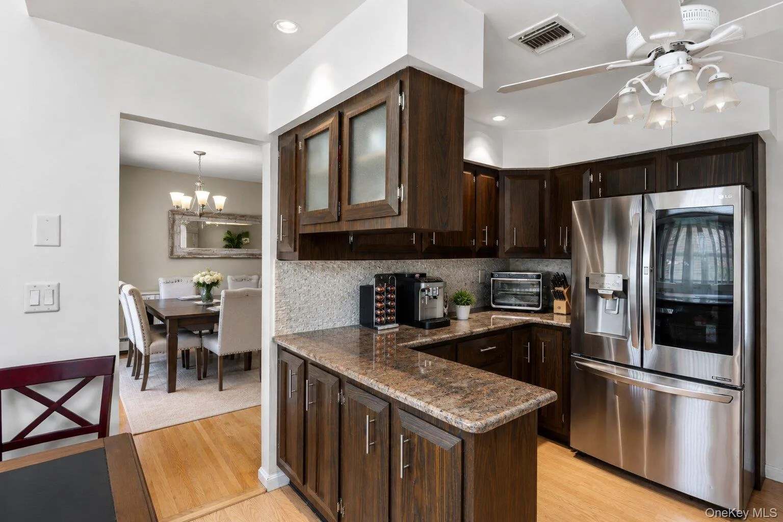 Kitchen with Modern Stainless steel appliances, Granite countertops Kitchen with Modern Stainless steel appliances, Granite countertops