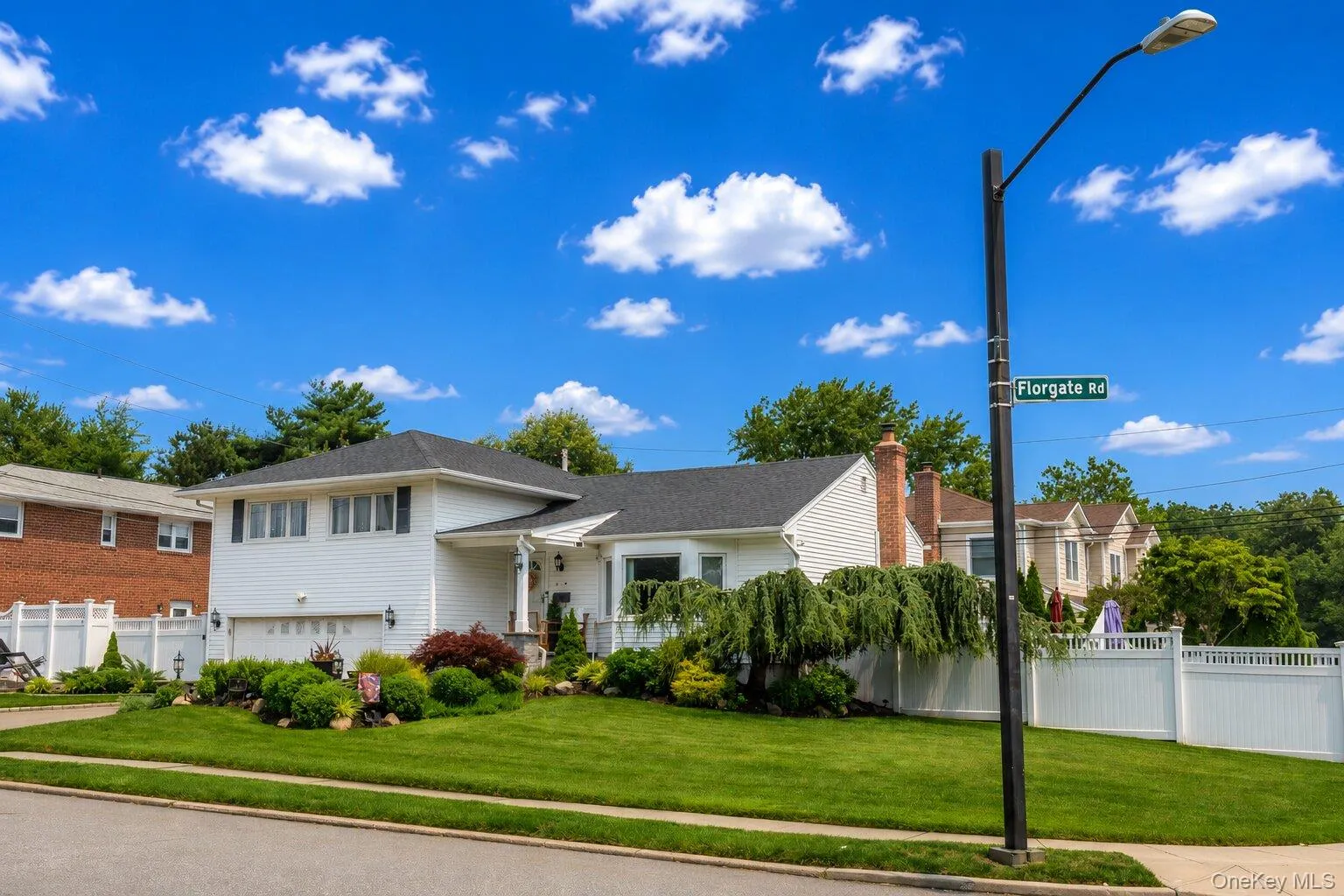 9 Florgate Road, Oyster Bay, NY, 4 Bedrooms Bedrooms, 9 Rooms Rooms,3 BathroomsBathrooms,Residential,For Rent,Florgate,0,1028373 9 Florgate Road, Oyster Bay, NY, 4 Bedrooms Bedrooms, 9 Rooms Rooms,3 BathroomsBathrooms,Residential,For Rent,Florgate,0,1028373