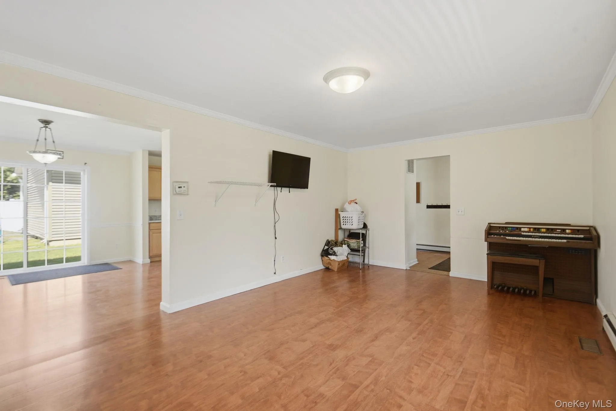 37 Cedar Street, Beacon, NY, 5 Bedrooms Bedrooms, 10 Rooms Rooms,2 BathroomsBathrooms,Residential,For Rent,Cedar,0,1028375 37 Cedar Street, Beacon, NY, 5 Bedrooms Bedrooms, 10 Rooms Rooms,2 BathroomsBathrooms,Residential,For Rent,Cedar,0,1028375